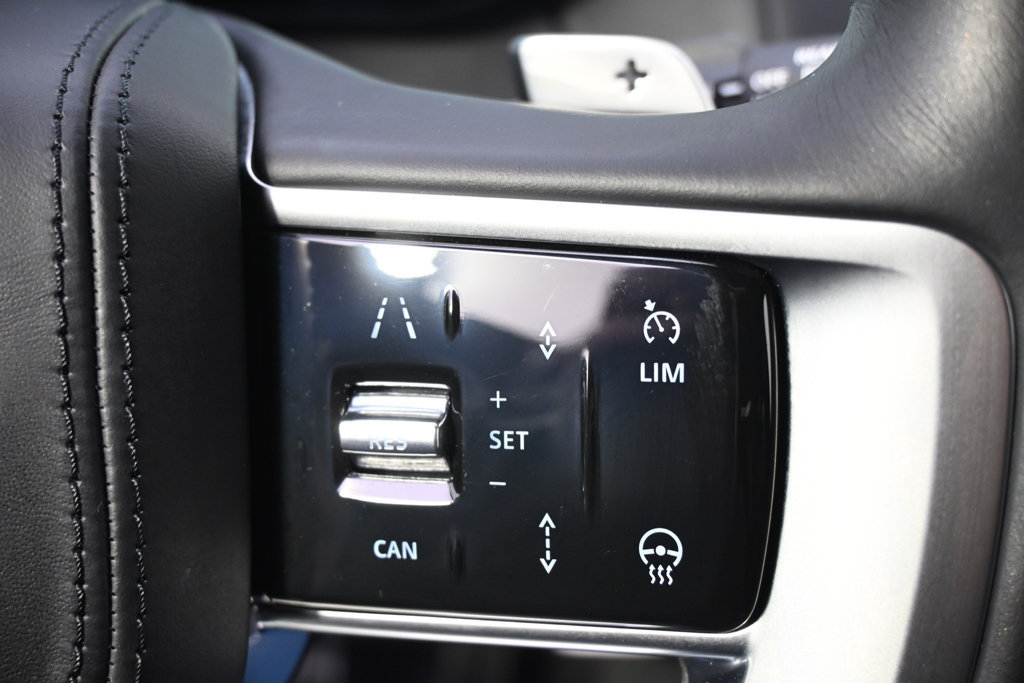 Used 2024 Land Rover Range Rover SV AWD/4WD image 33