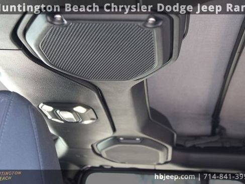 Used 2022 Jeep Gladiator Rubicon w/ Cold Weather Group image 48