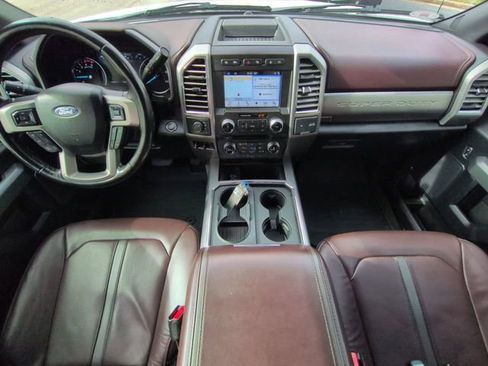 Certified 2017 Ford F350 Platinum w/ Platinum Ultimate Package image 18