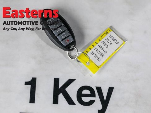 Used 2024 Nissan Altima 2.5 SV image 24