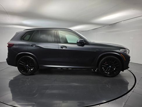 Used 2022 BMW X5 sDrive40i w/ M Sport Package RWD image 3