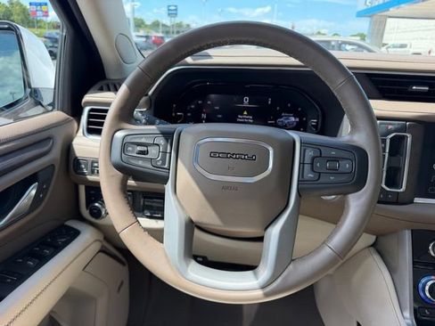 Used 2023 GMC Yukon Denali w/ Max Trailering Package AWD/4WD image 15