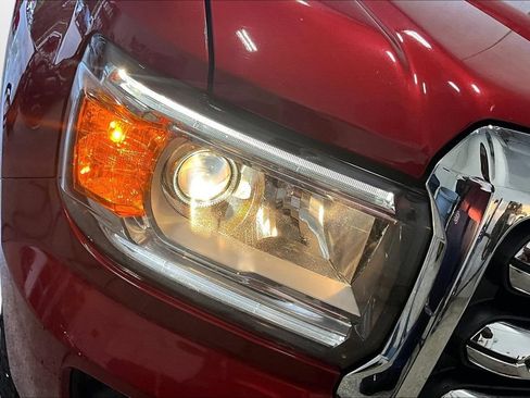Used 2016 GMC Canyon SLE w/ SLE Convenience Package AWD/4WD image 32