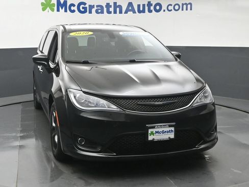 Used 2020 Chrysler Pacifica Touring w/ S Appearance Package FWD image 5