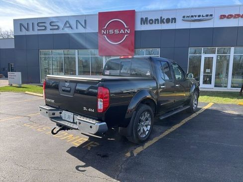 Used 2016 Nissan Frontier SL image 3