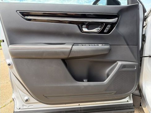 Used 2025 Honda CR-V Sport Touring image 11