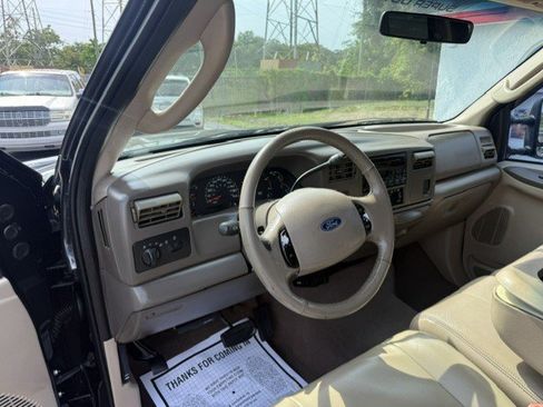 Used 2003 Ford F250 Lariat AWD/4WD image 10