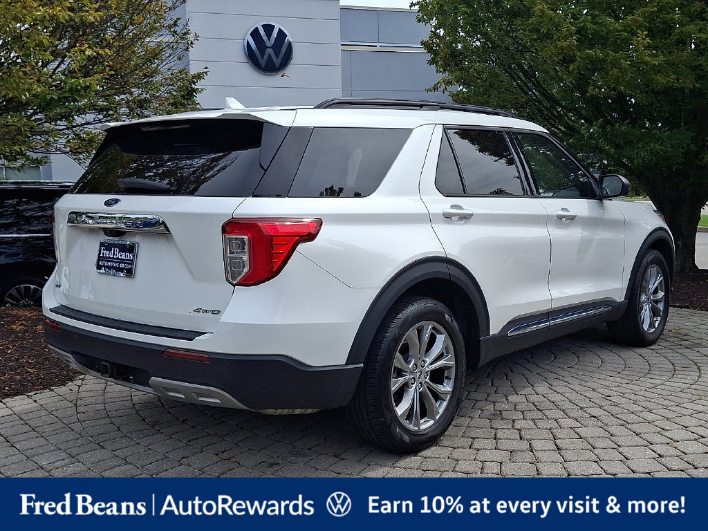 Used 2022 Ford Explorer XLT w/ Equipment Group 202A AWD/4WD image 7