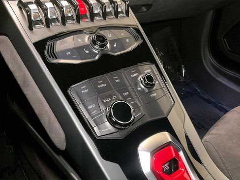 Used 2017 Lamborghini Huracan LP 580-2 image 32