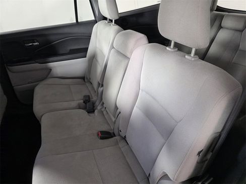 Used 2016 Honda Pilot EX image 15