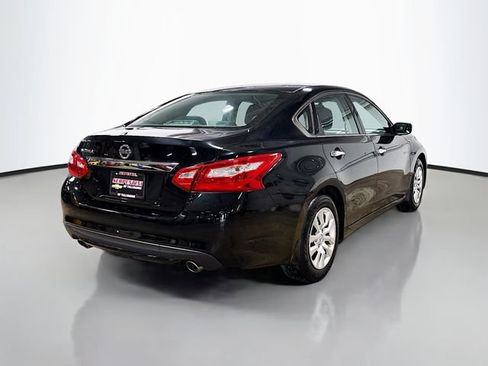 Used 2016 Nissan Altima 2.5 S w/ Power Driver Seat Package FWD image 7