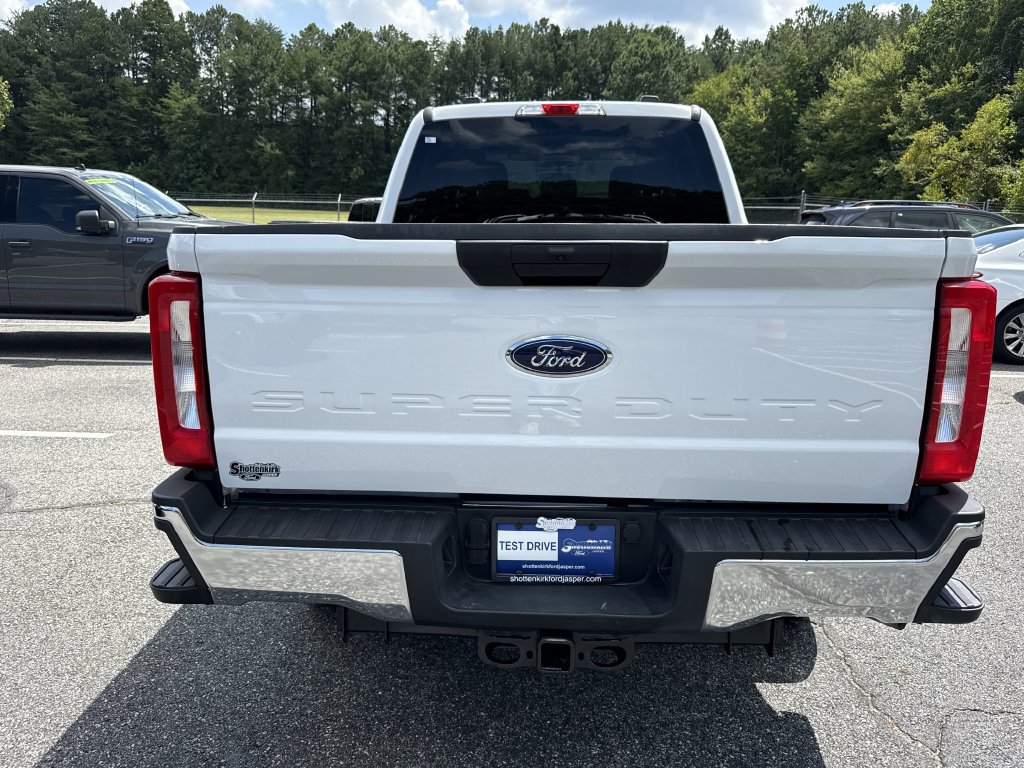Used 2025 Ford F250 XLT w/ Snow Plow Prep Package AWD/4WD image 6