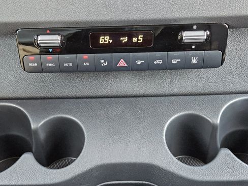 New 2025 Mercedes-Benz Sprinter 2500 image 19