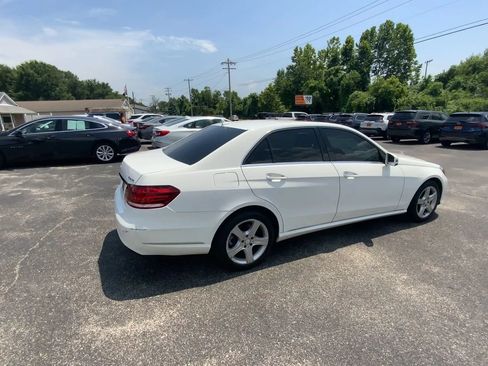 Used 2014 Mercedes-Benz E 350 4MATIC Sedan image 8
