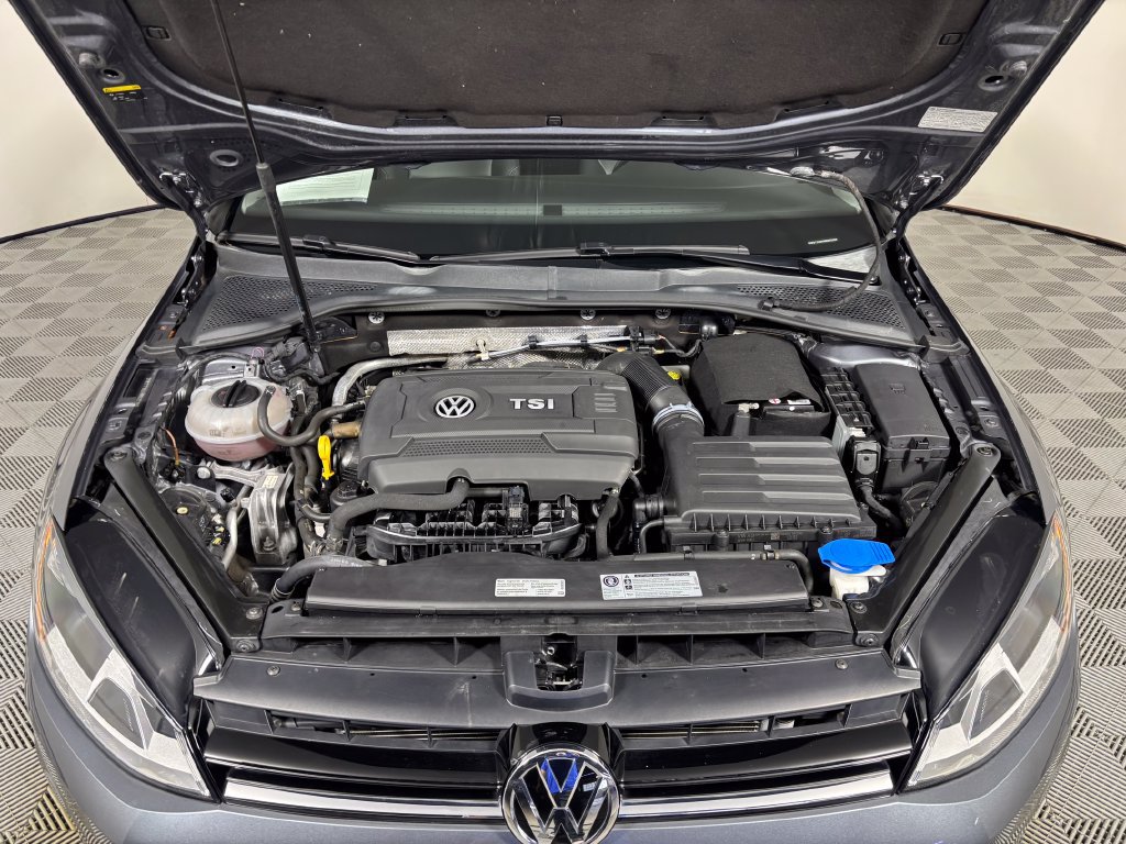 Used 2017 Volkswagen Golf Wolfsburg Edition FWD image 23