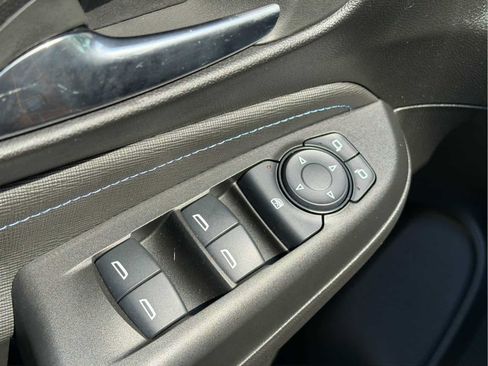 Used 2024 Buick Envista Sport Touring FWD image 14