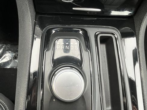 Used 2022 Chrysler 300 S image 15