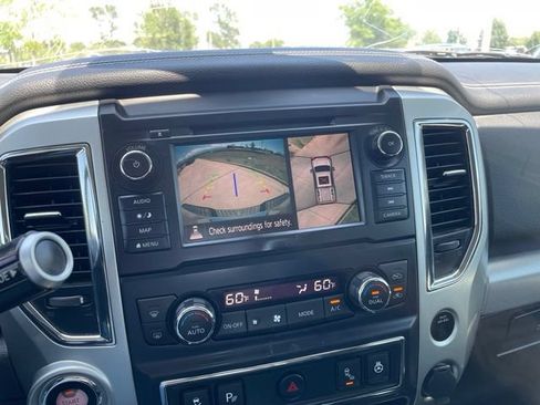 Used 2019 Nissan Titan PRO-4X w/ Pro-4x Convenience Package AWD/4WD image 25
