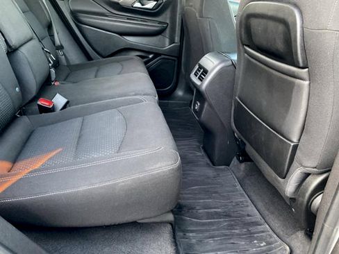 Used 2022 GMC Terrain SLE w/ Elevation Edition image 18