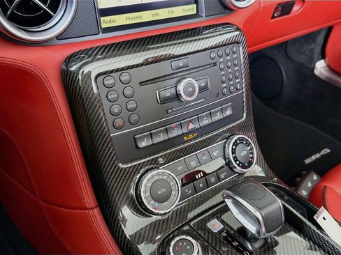Used 2012 Mercedes-Benz SLS AMG Roadster image 20