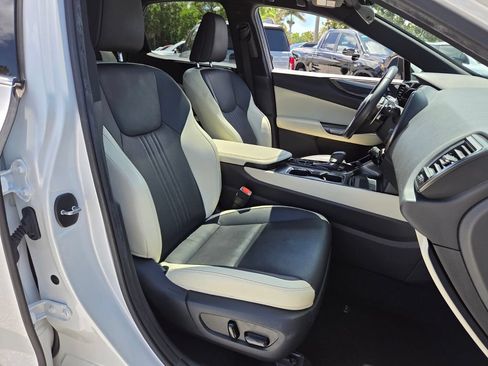 Used 2024 Lexus NX 250 FWD image 18