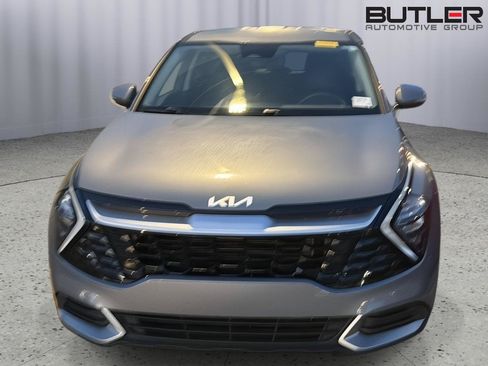 Used 2023 Kia Sportage EX FWD image 4