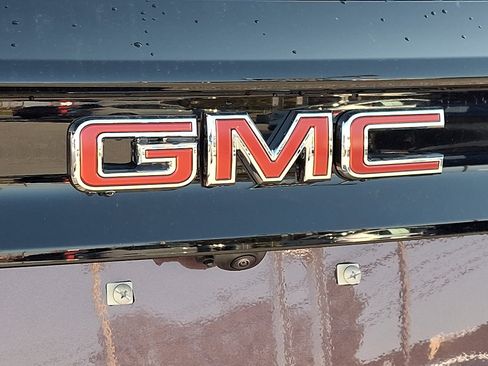 New 2026 GMC Acadia Elevation image 13