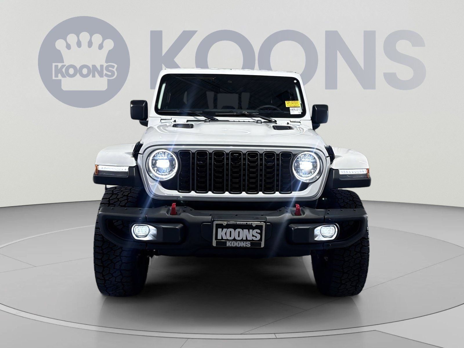Used 2024 Jeep Gladiator Rubicon AWD/4WD image 4