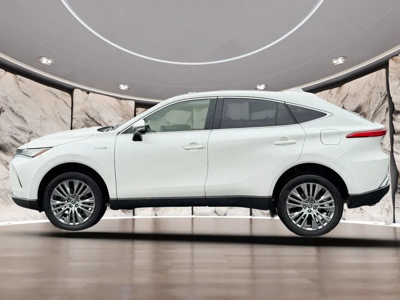 Used 2021 Toyota Venza Limited w/ Advanced Technology Package AWD/4WD image 8