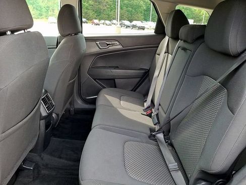 Used 2023 Kia Sportage LX FWD image 10
