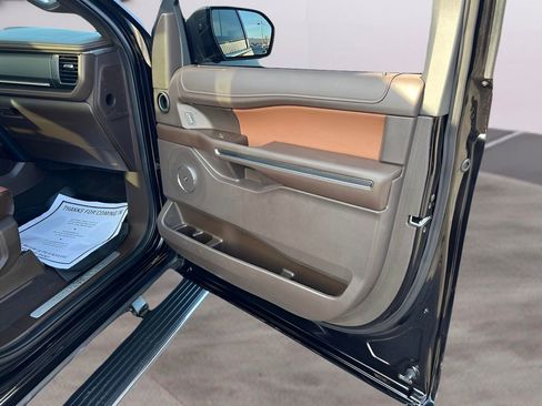 Used 2024 Ford Expedition King Ranch image 26