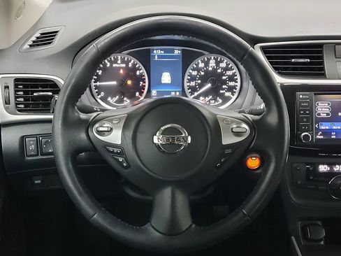 Used 2019 Nissan Sentra SV image 16