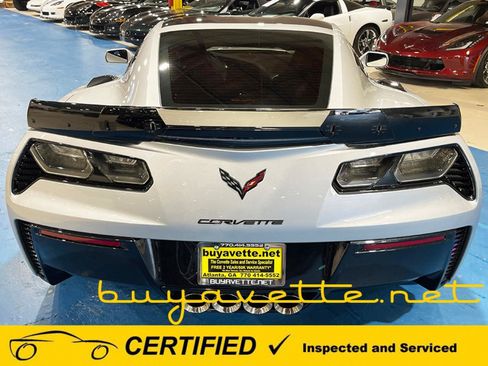 Used 2015 Chevrolet Corvette Z06 w/ 3LZ Preferred Equipment Group RWD image 5