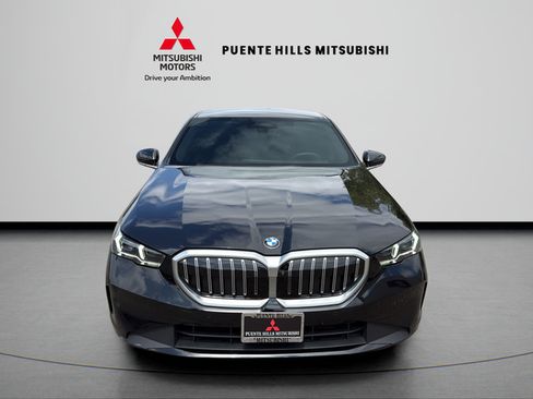 Used 2024 BMW 530i w/ Executive Package RWD image 2