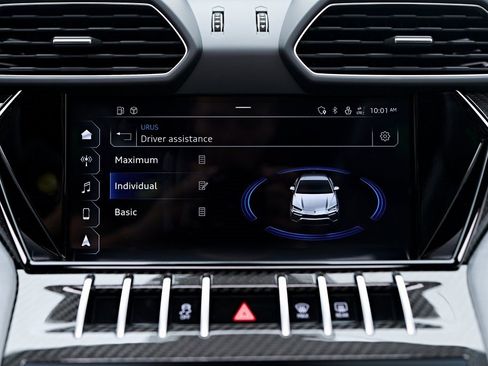 Used 2022 Lamborghini Urus image 88