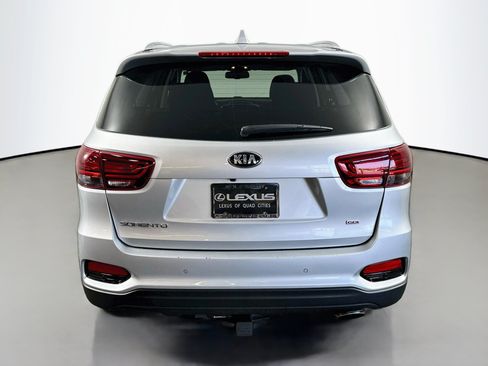 Used 2019 Kia Sorento FWD w/ LX Convenience Package image 6