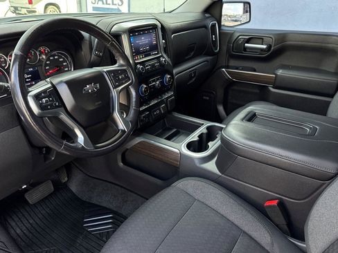 Used 2020 Chevrolet Silverado 1500 LT Trail Boss AWD/4WD image 2