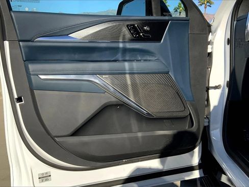 New 2025 Cadillac Escalade IQ Luxury 2 image 11