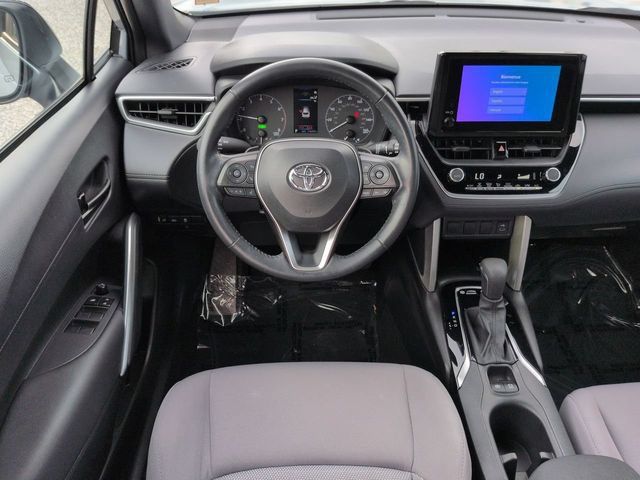 Certified 2023 Toyota Corolla Cross AWD Hybrid w/ Moonroof Package image 16