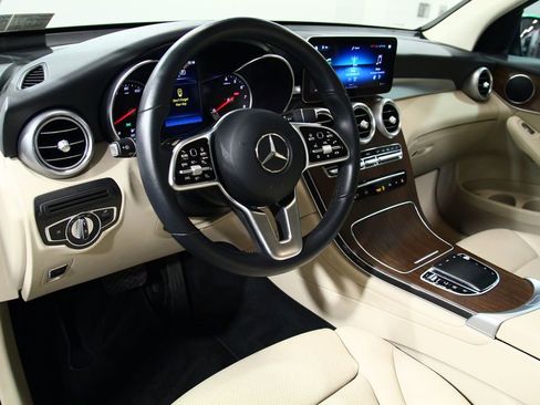 Certified 2022 Mercedes-Benz GLC 300 image 19