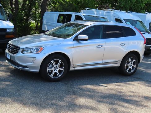 Used 2014 Volvo XC60 T6 AWD/4WD image 2