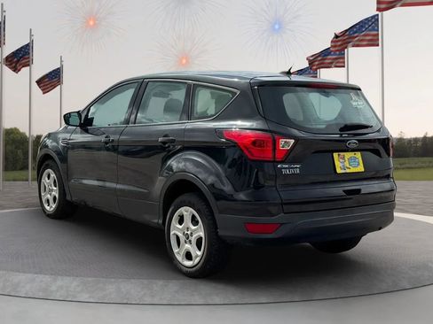 Used 2019 Ford Escape S image 6