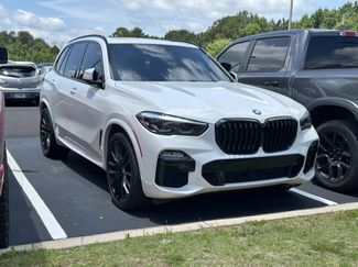 Used 2021 BMW X5 xDrive40i w/ M Sport Package AWD/4WD video 2