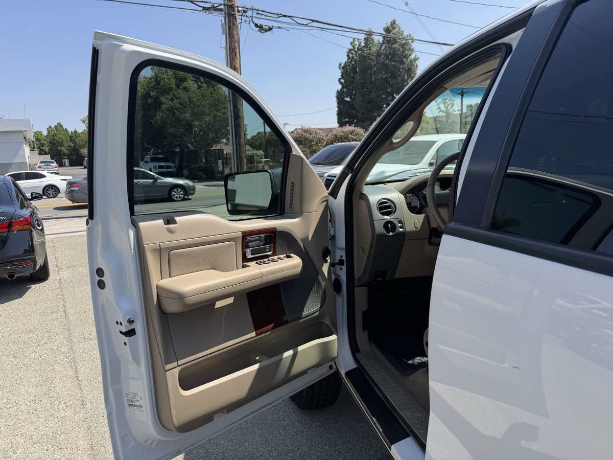 Used 2006 Ford F150 XLT RWD image 7
