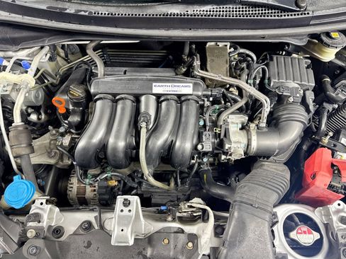 Used 2018 Honda Fit EX image 32