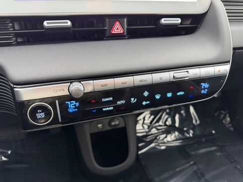 Used 2024 Hyundai Ioniq 5 Limited image 31