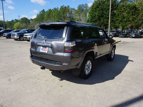 Used 2023 Toyota 4Runner SR5 image 21