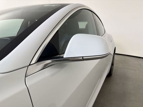 Used 2018 Tesla Model 3 Long Range image 12