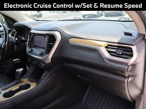 Used 2017 GMC Acadia Denali w/ Technology Package AWD/4WD image 13