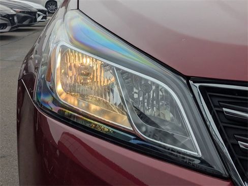 Used 2017 Chevrolet Traverse LT image 6